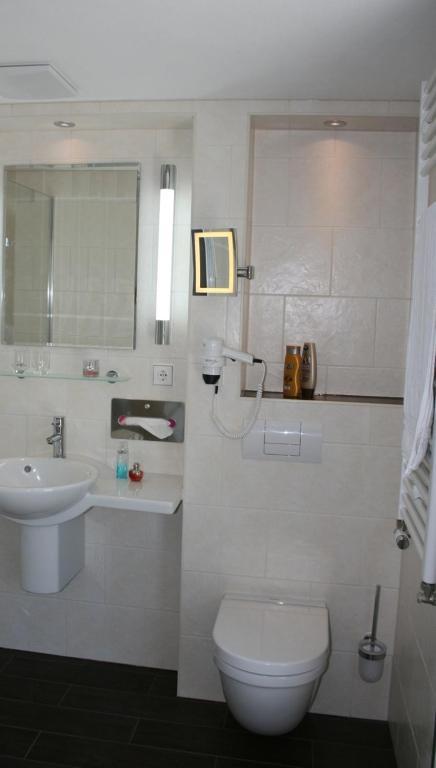Landhotel Repetal Attendorn Phòng bức ảnh